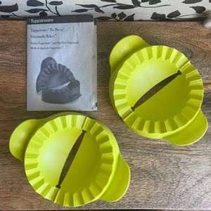💚Tupperware Pie Press/Empanada Maker.